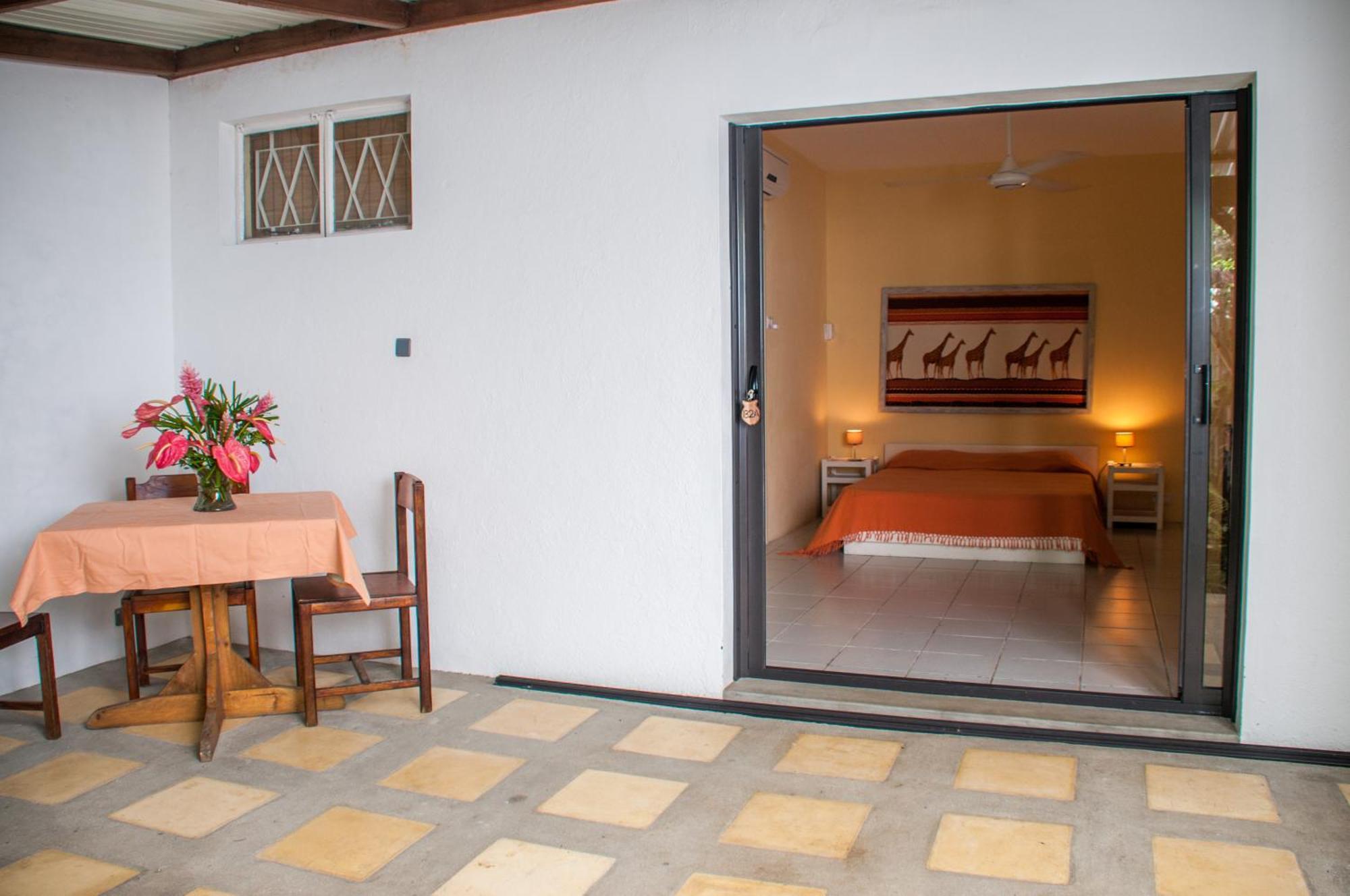 Chantauvent Guest House Блу Бей Стая снимка