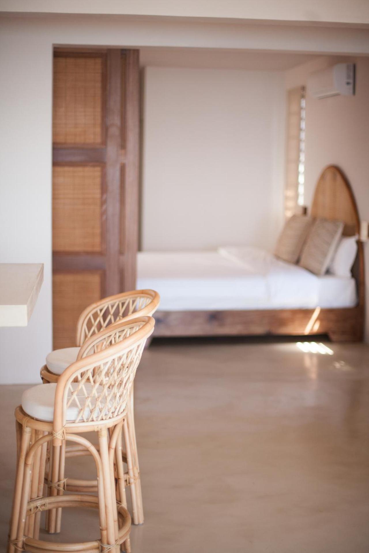 Chantauvent Guest House Блу Бей Екстериор снимка