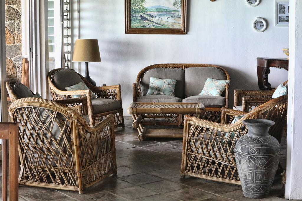 Chantauvent Guest House Блу Бей Екстериор снимка