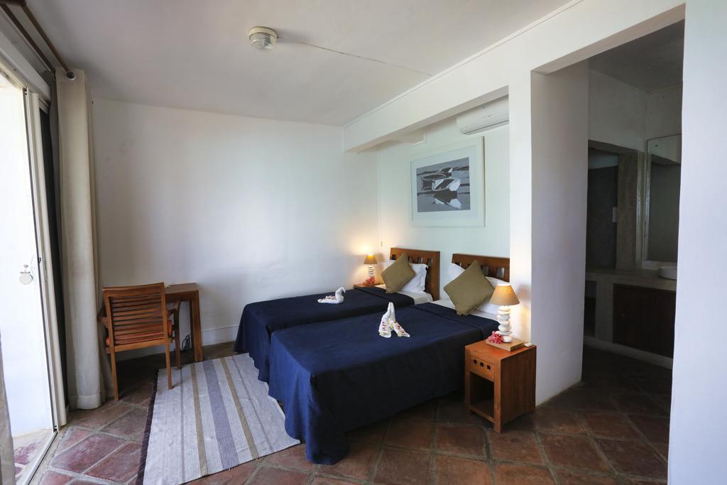 Chantauvent Guest House Блу Бей Екстериор снимка