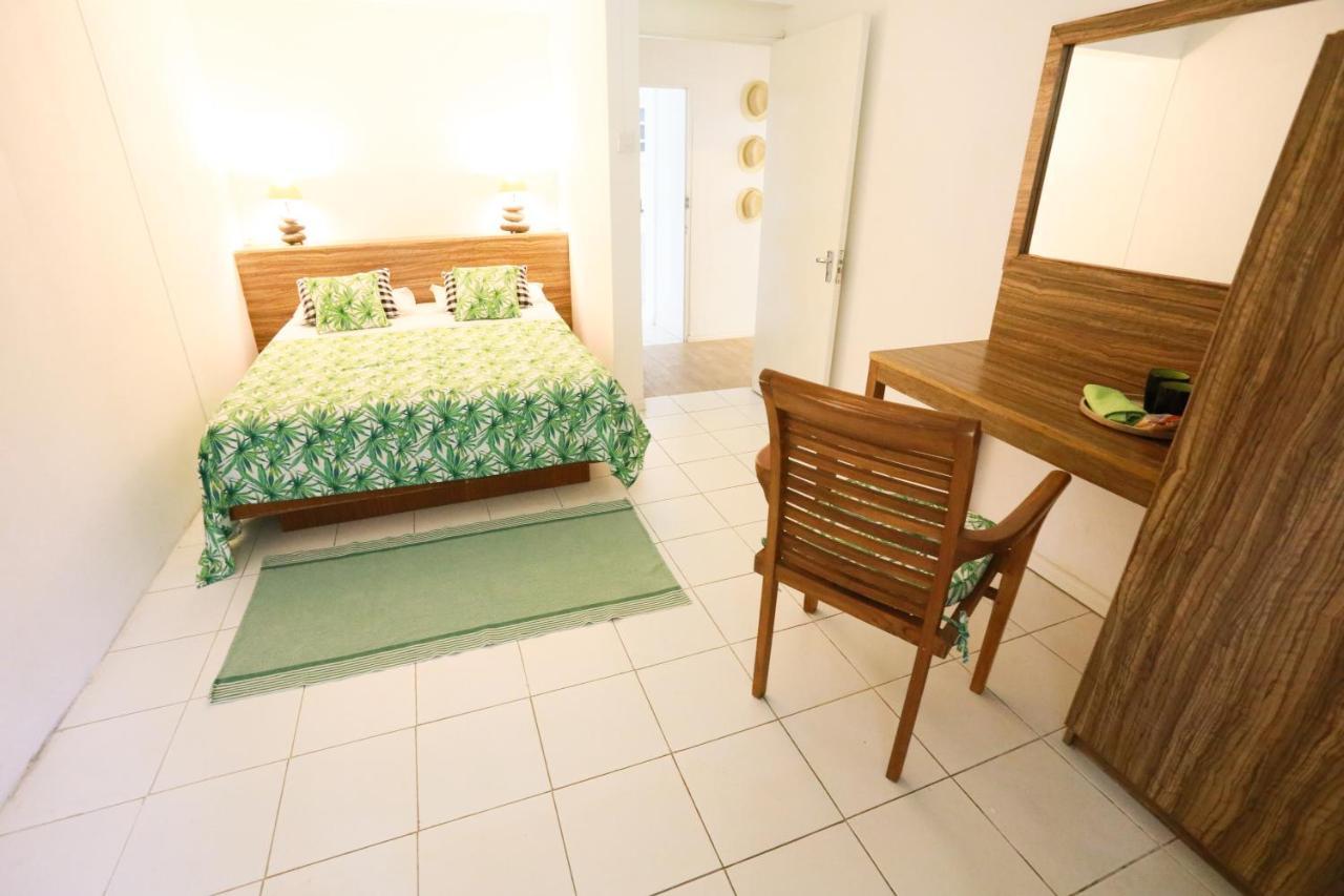 Chantauvent Guest House Блу Бей Екстериор снимка