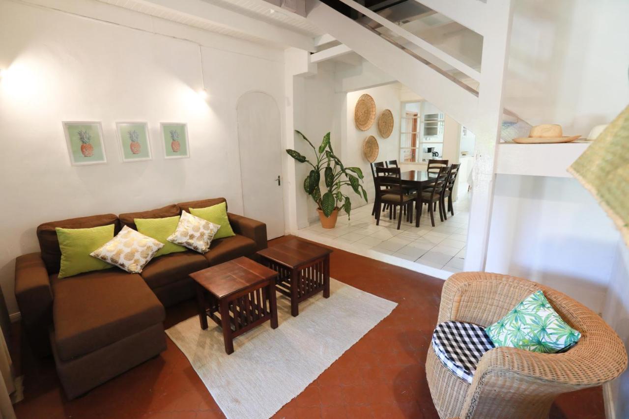 Chantauvent Guest House Блу Бей Екстериор снимка