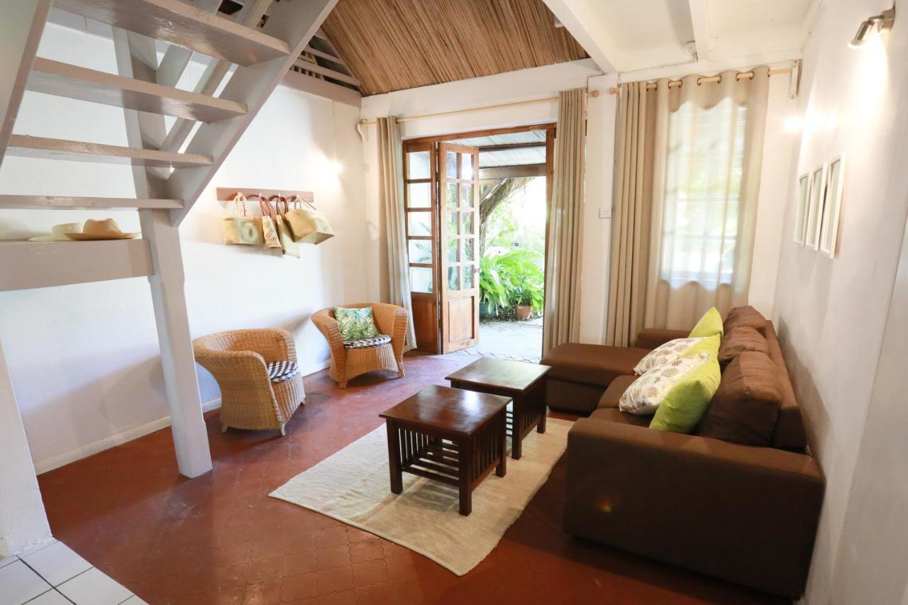 Chantauvent Guest House Блу Бей Екстериор снимка